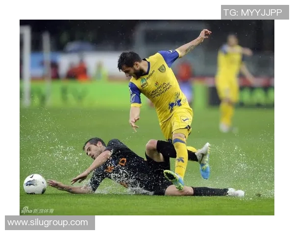 切沃与罗马激战正酣实况回顾与精彩瞬间分析