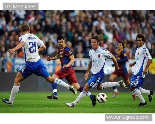 林茨与埃因霍温对决前瞻分析球队状态战术及关键球员表现